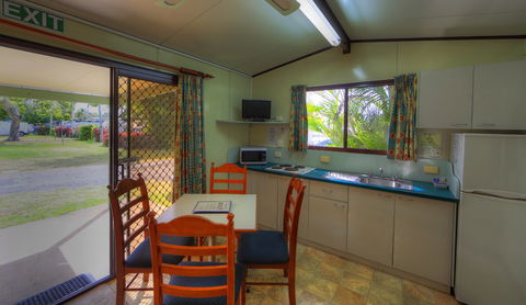 Harbour View Tourist Park - Accommodation Gold Coast 2