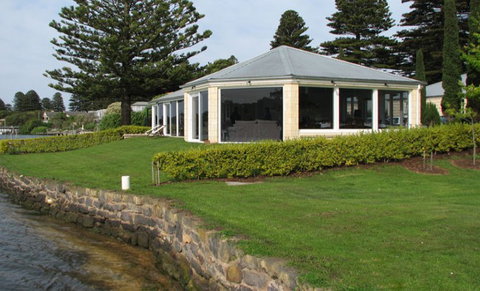 The Douglas - Accommodation Gold Coast 1