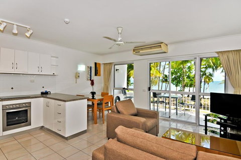 Agincourt Beachfront Apartments - Accommodation Gold Coast 7