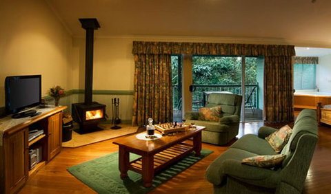 Clouds Of Montville Mountain Resort Motel - Accommodation Gold Coast 0