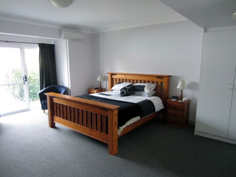 Moore Park Inn - Accommodation Gold Coast 2