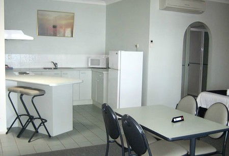 Moby Dick Waterfront Resort Motel - Accommodation Gold Coast 0