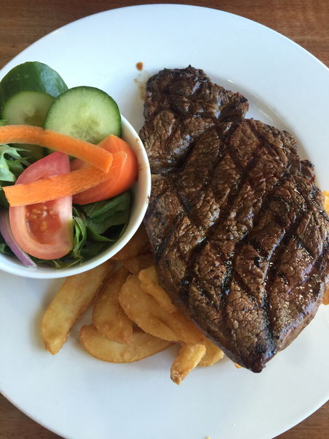 Friendly Inn Hotel - Accommodation Gold Coast 0
