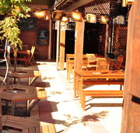 Brecknock Hotel - Accommodation Gold Coast