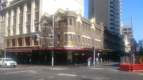 Sir John Young Hotel - Accommodation Gold Coast 0