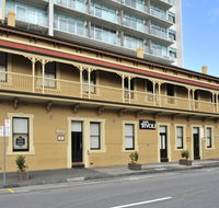 Hotel Tivoli - Accommodation Gold Coast