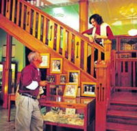 Hotel Corones - Accommodation Gold Coast