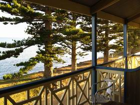 Robe Hotel - Accommodation Gold Coast 0