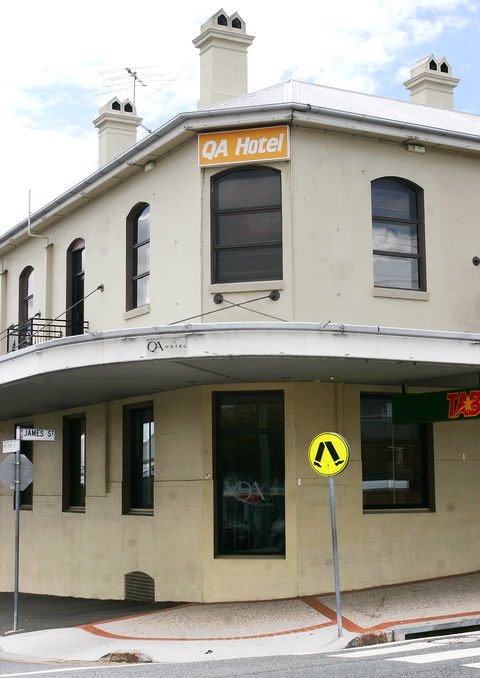 QA Hotel - Accommodation Gold Coast 0