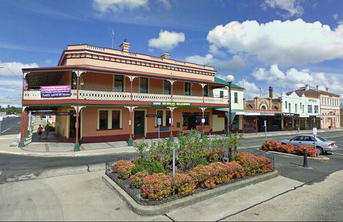Murrumbidgee Hotel - Accommodation Gold Coast 0