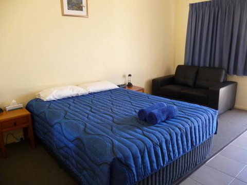 Moura Motel - Accommodation Gold Coast 0
