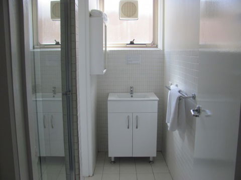 Apartments On Flemington - Accommodation Gold Coast 4
