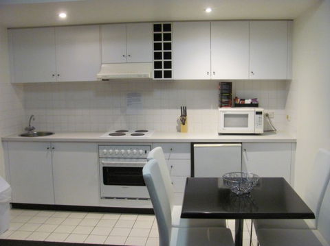 Apartments On Flemington - Accommodation Gold Coast 7