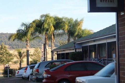 Kootingal Land View Motel - Accommodation Gold Coast 2