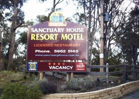 Sanctuary House Resort Motel - Healesville - Accommodation Gold Coast 1