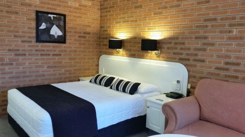 Cousins Motor Inn - Accommodation Gold Coast 8