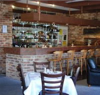 Deer Park Motor Inn - Accommodation Gold Coast