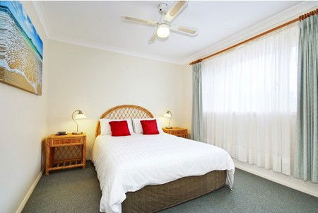 Beaches Serviced Apartments - Accommodation Gold Coast 2
