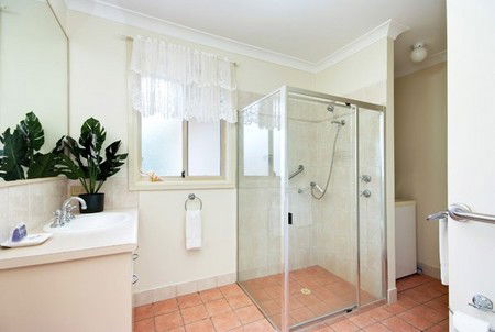 Beaches Serviced Apartments - Accommodation Gold Coast 3