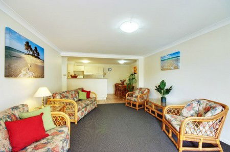 Beaches Serviced Apartments - Accommodation Gold Coast 5