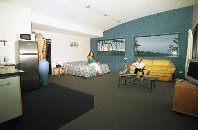 Beach House Mollymook - Accommodation Gold Coast 3