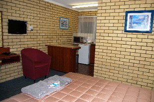 Coastal Comfort Motel - Accommodation Gold Coast 4