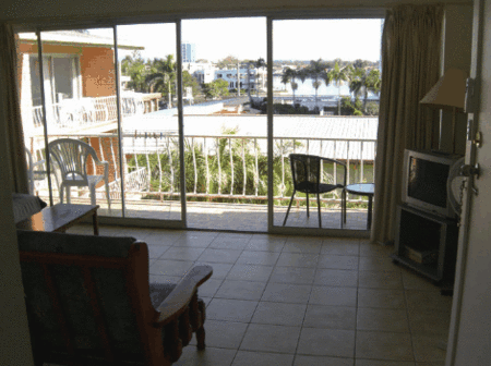 Sunset Court Holiday Apartments - Accommodation Gold Coast 4