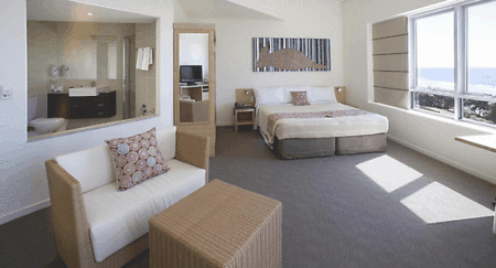 Stradbroke Island Beach Hotel - Accommodation Gold Coast 1