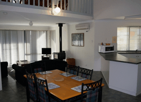 Bayside Villas - Accommodation Gold Coast 2
