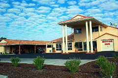 Country Roads Motor Inn - Accommodation Gold Coast 1