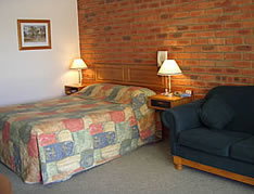 Australian Settlers Motor Inn - Accommodation Gold Coast 0