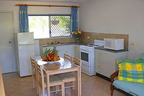 Clifton Sands Apartments - Accommodation Gold Coast 2