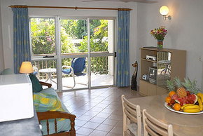 Clifton Sands Apartments - Accommodation Gold Coast 3