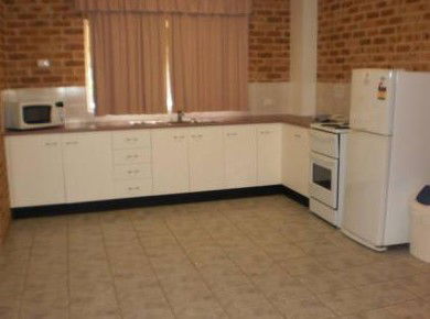 Lake Haven Motor Inn - Accommodation Gold Coast 2