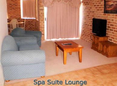 Lake Haven Motor Inn - Accommodation Gold Coast 5