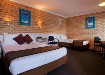 Best Western Kennedy Drive Motel - Accommodation Gold Coast 2