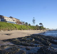 Oceanfront Motel - Gold Coast 4U