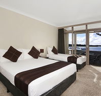 Waters Edge Country Comfort - Accommodation Gold Coast