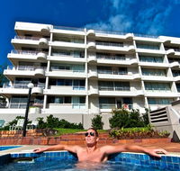 SURFERS CHALET HOLIDAY APARTMENTS - Accommodation Gold Coast