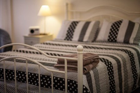 Millies Guesthouse & Serviced Apartments - Accommodation Gold Coast 4