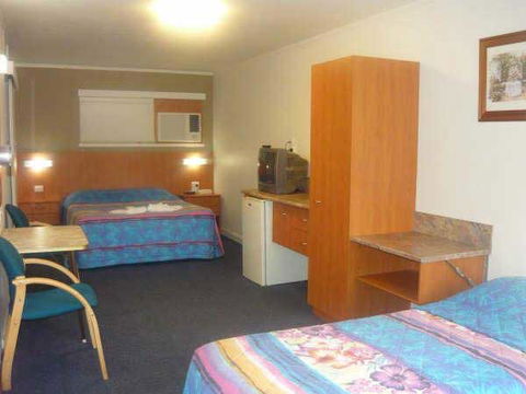 Motel Monaco - Accommodation Gold Coast 0