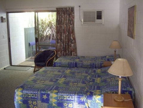 Ti Tree Holiday Apartments - Accommodation Gold Coast 0