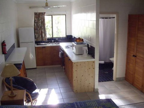 Ti Tree Holiday Apartments - Accommodation Gold Coast 1