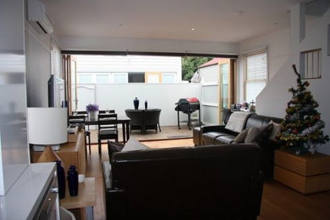 City Breeze - Stay Innercity - Accommodation Gold Coast 1