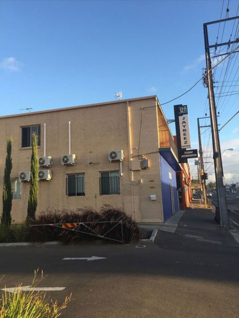 Adelaide Rooms - Accommodation Gold Coast 2