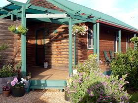 Blushing Grape - Accommodation Gold Coast 0