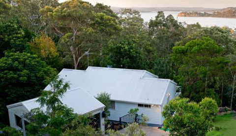 The Lake Limo - Accommodation Gold Coast 6