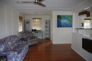 Moffat Beach Pet Friendly Holiday House - Accommodation Gold Coast 5