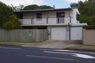 Moffat Beach Pet Friendly Holiday House - Accommodation Gold Coast 8
