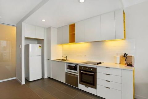 Astra Apartments - Melbourne Docklands - Accommodation Gold Coast 1